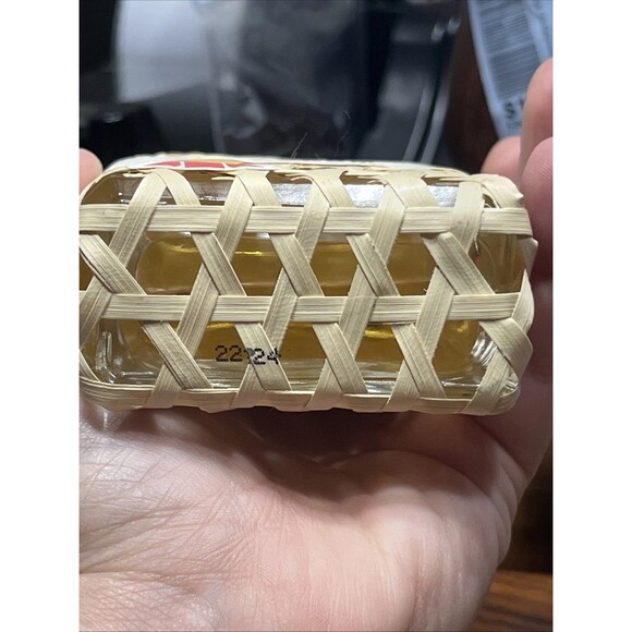 St. John Bay Rum Aftershave and Cologne | Made with 4 Fl Oz (Pack of 1) - Picture 6 of 6